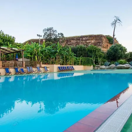 Hotel Fruit Village Tropea Baia Delle Sirene 4*